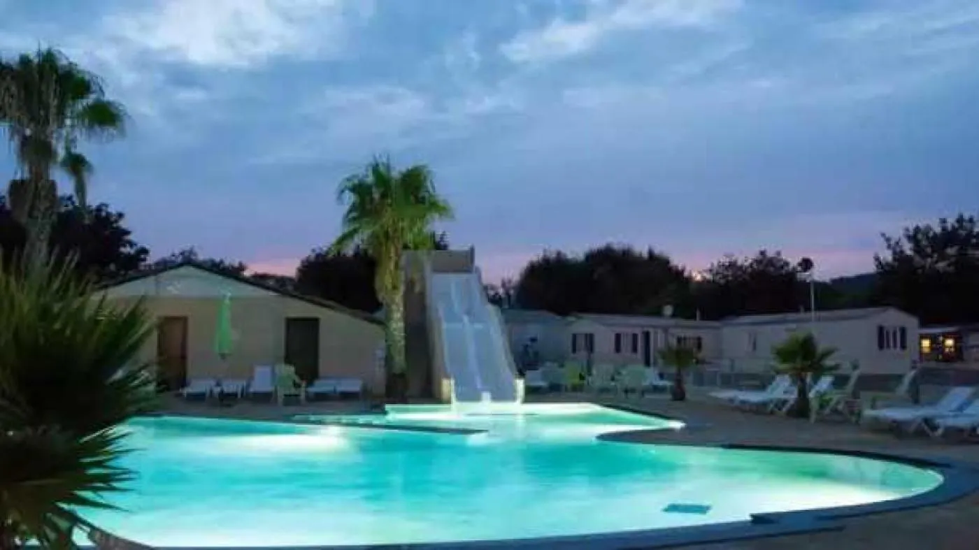 Camping 4 Etoiles - Parc Aquatique - Eebadh Grimaud Campsite